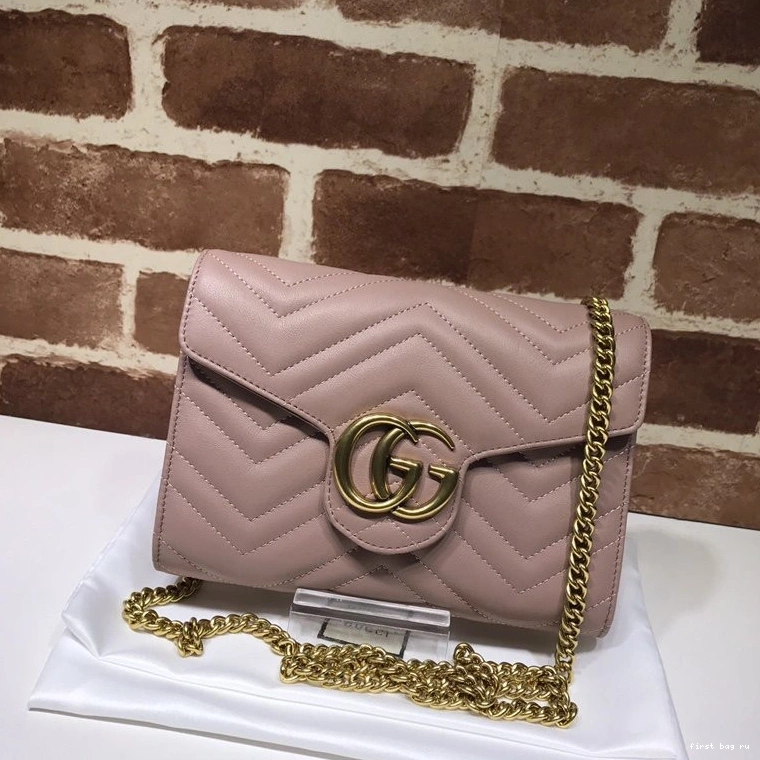 First bag ru CHAIN MARMONT WALLET GG GUCCI 0802